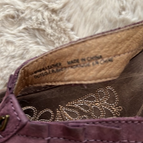 Olukai Sandals - Picture 7 of 7